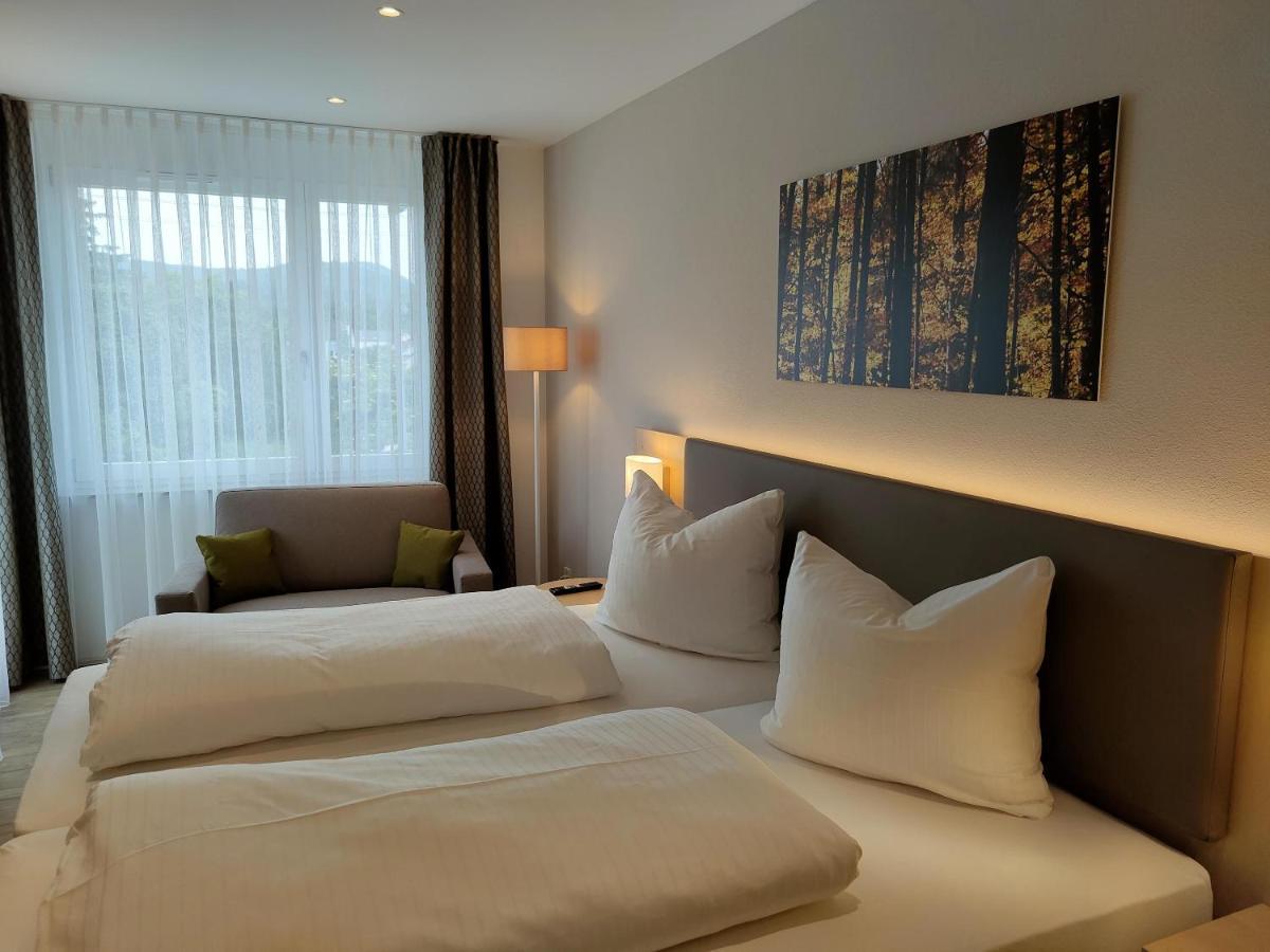 Hotel-Restaurant Und Gaestehaus Loewen Süßen Eksteriør billede
